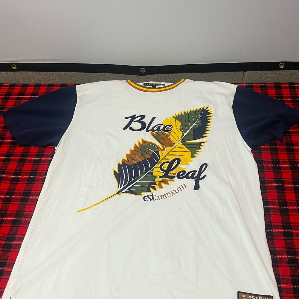 Blac Leafs T-shirt